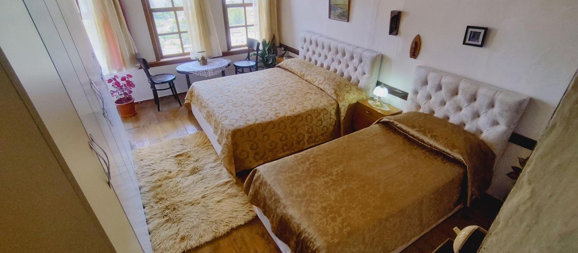 Guest House Panorama Berat Zewnętrze zdjęcie